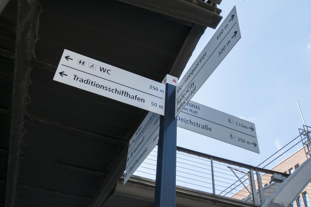 Appartements In Der Historischen Deichstrasse Contactless Check In ハンブルク エクステリア 写真